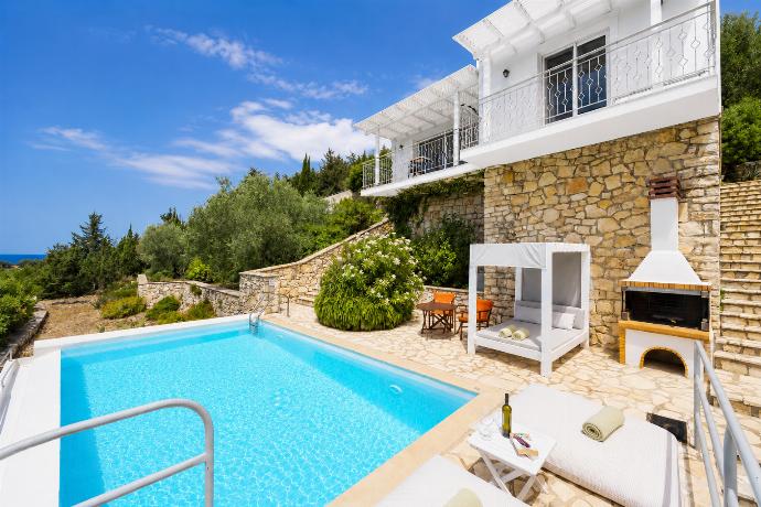 Villa Bougainvillea