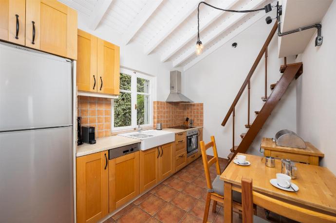 Equipped kitchen . - Villa Gardenia . (Photo Gallery) }}