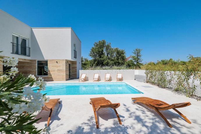 Beautiful villa with private pool and terrace  . - Villa Vesna . (Fotogalerie) }}