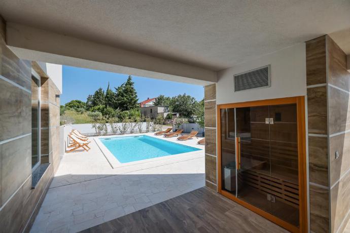 Private pool and terrace area with Sauna . - Villa Vesna . (Galleria fotografica) }}