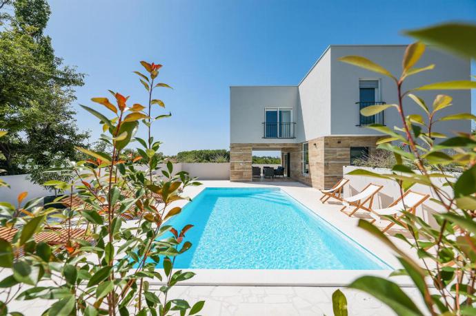 Beautiful villa with private pool and terrace . - Villa Vesna . (Fotogalerie) }}