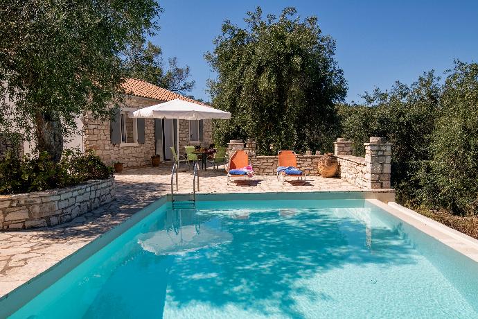  . - Villa Hara . (Galleria fotografica) }}