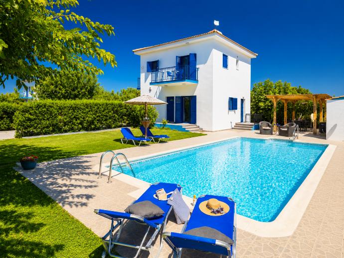 ,Beautiful villa with private pool and terrace . - Villa Rotiana . (Galleria fotografica) }}