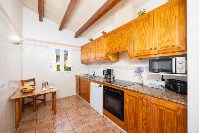 Equipped kitchen . - Villa Miguel Dos . (Galerie de photos) }}