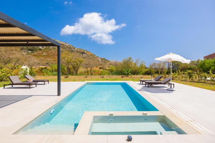 Private pool and terrace . - Villa Lilia . (Photo Gallery) }}