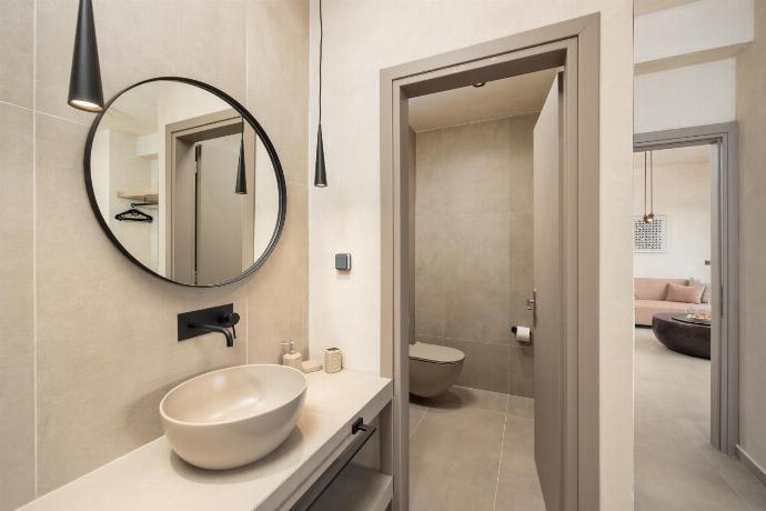 En suite bathroom with shower . - Villa Lilia . (Photo Gallery) }}