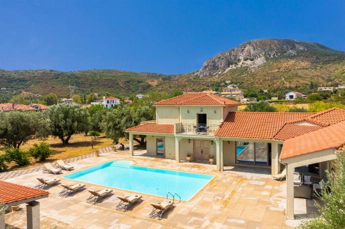 Villa Pomegranate Tree