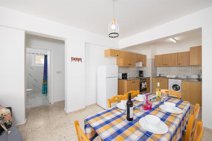 Latchi Pool View Apartment