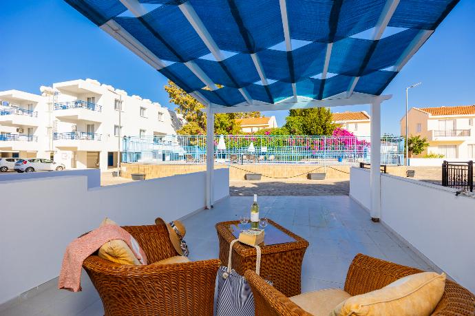 Private balcony . - Latchi Harbour Maisonette . (Photo Gallery) }}
