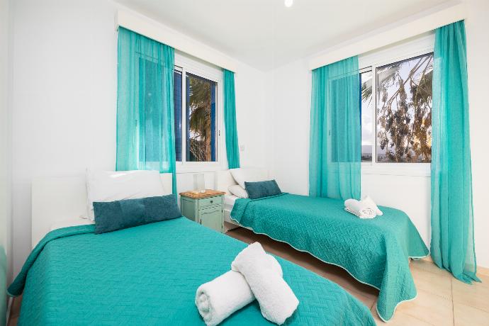 Latchi . - Latchi Harbour Maisonette . (Photo Gallery) }}