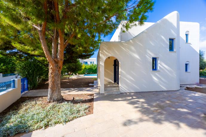 , . - Villa Apollonas . (Photo Gallery) }}