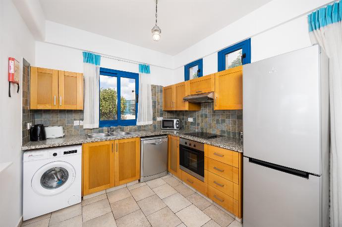 Equipped kitchen . - Villa Ermis . (Photo Gallery) }}