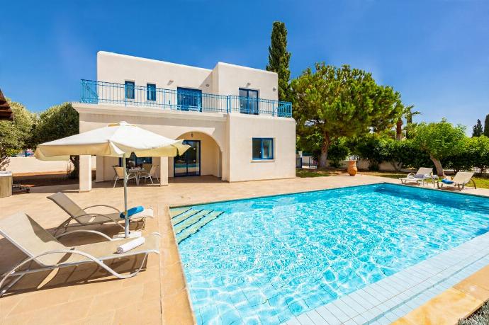  . - Villa Ermis . (Galleria fotografica) }}