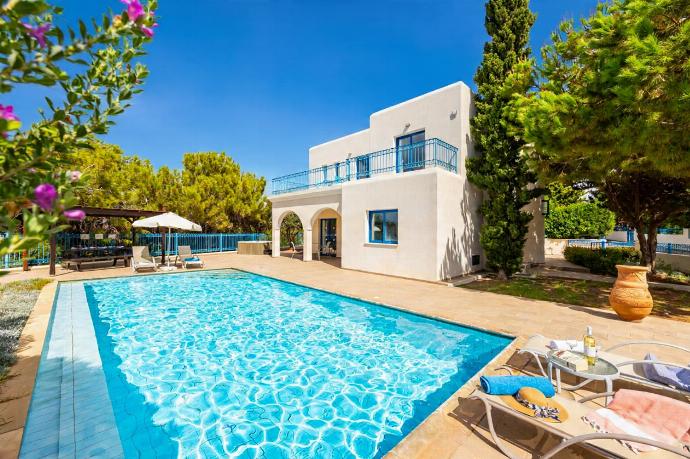  . - Villa Ermis . (Galleria fotografica) }}