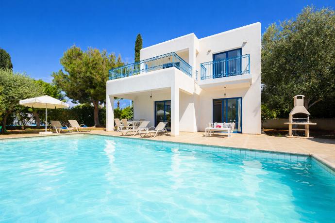  . - Villa Athina Ena . (Γκαλερί Φωτογραφιών) }}