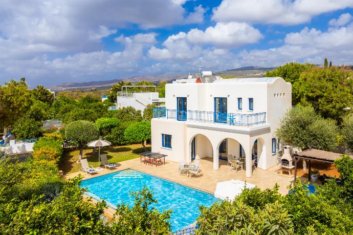 Beautiful villa with private pool and terrace . - Villa Artemis . (Photo Gallery) }}