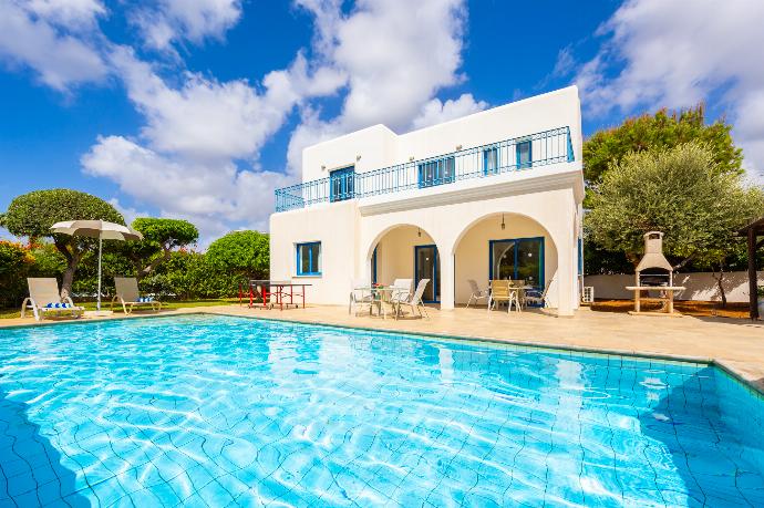 Beautiful villa with private pool and terrace . - Villa Artemis . (Photo Gallery) }}