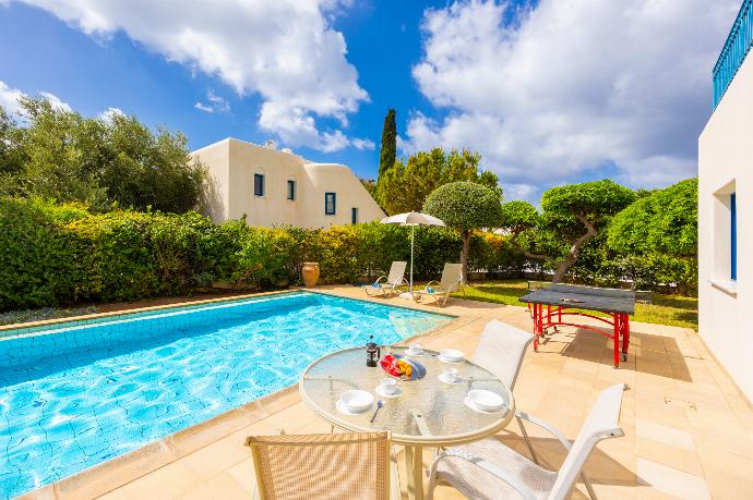Terrace area . - Villa Artemis . (Photo Gallery) }}