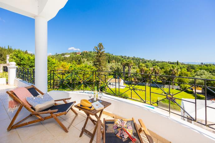 Balcony . - Villa Noulia . (Photo Gallery) }}