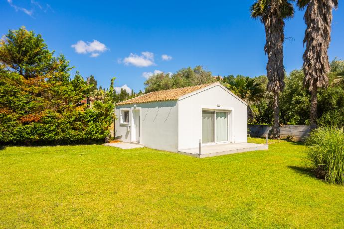 Annex . - Villa Noulia . (Photo Gallery) }}