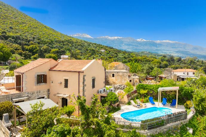 Beautiful villa with private pool and terrace . - Villa Kourkoulios . (Photo Gallery) }}