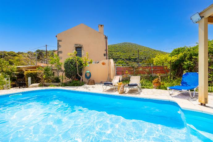 Beautiful villa with private pool and terrace . - Villa Kourkoulios . (Photo Gallery) }}