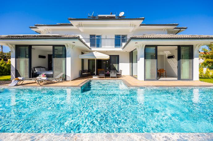 Beautiful villa with private pool, terrace, and garden . - Villa White Cloud . (Photo Gallery) }}