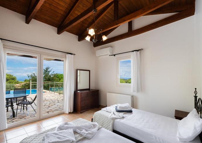  . - Villa Eudora . (Photo Gallery) }}