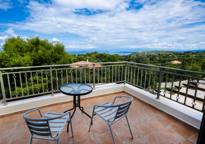 . - Villa Eudora . (Photo Gallery) }}