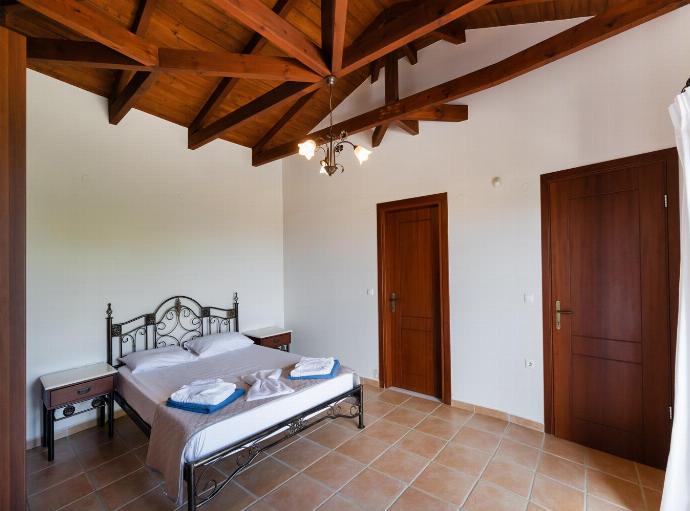  . - Villa Eudora . (Photo Gallery) }}