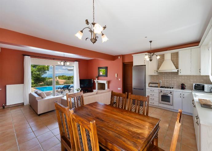  . - Villa Eudora . (Photo Gallery) }}
