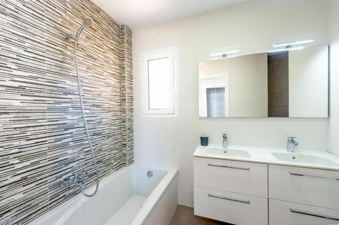  . - Casa Eva . (Photo Gallery) }}
