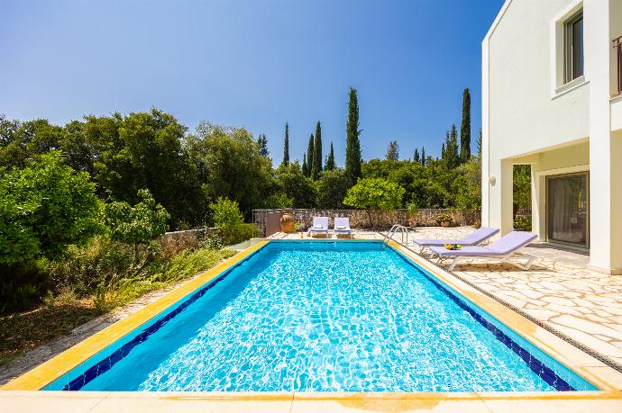 Villa Irineos