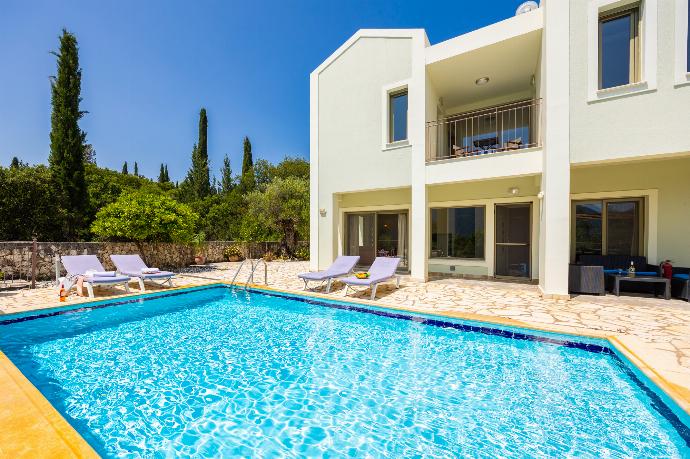 Villa Irineos