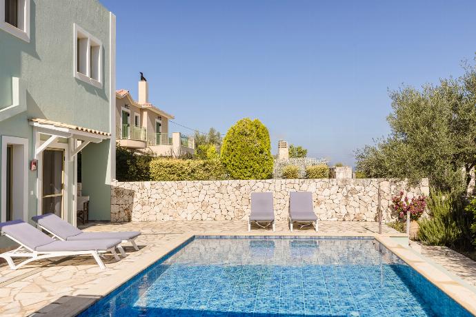  . - Villa Pinelopi . (Photo Gallery) }}