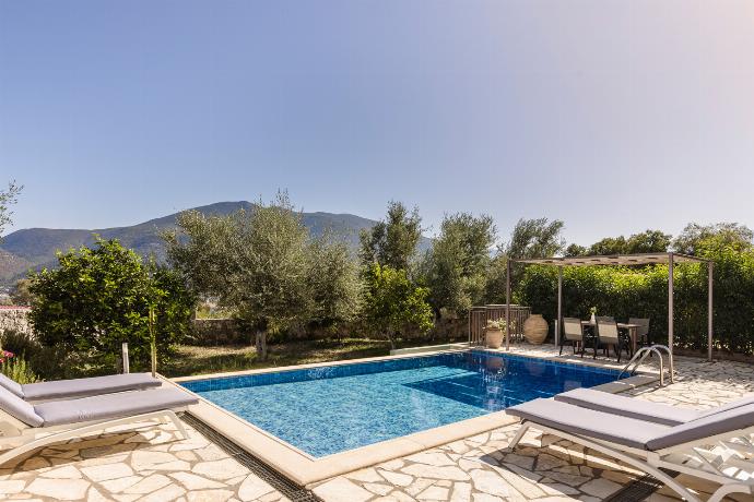  . - Villa Pinelopi . (Photo Gallery) }}