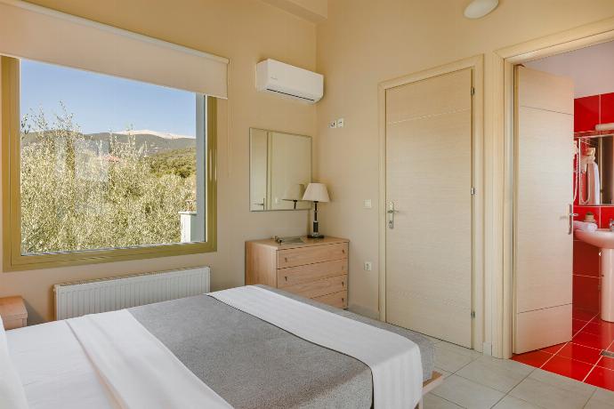  . - Villa Pinelopi . (Photo Gallery) }}