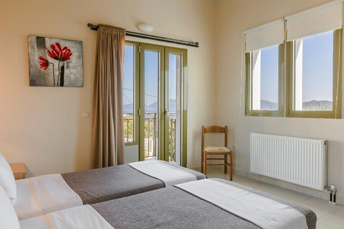  . - Villa Pinelopi . (Photo Gallery) }}