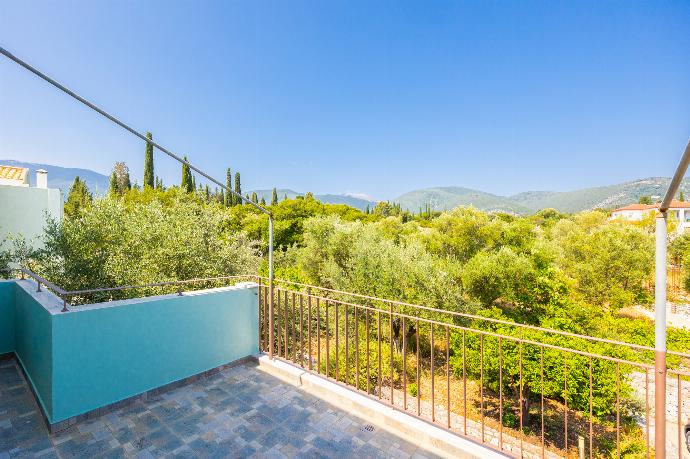 Balcony . - Villa Pinelopi . (Photo Gallery) }}