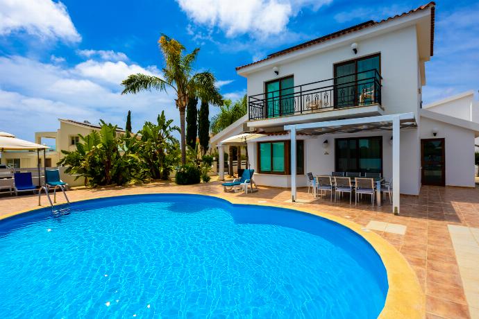  . - Villa Corallina . (Photo Gallery) }}