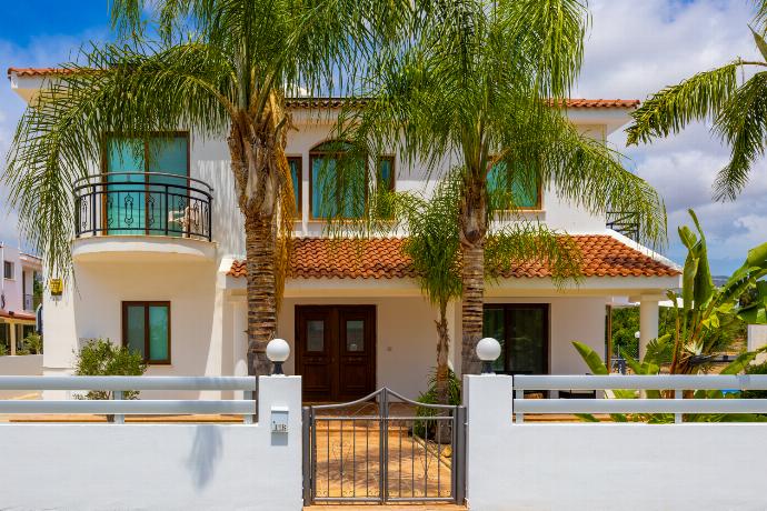  . - Villa Corallina . (Photo Gallery) }}