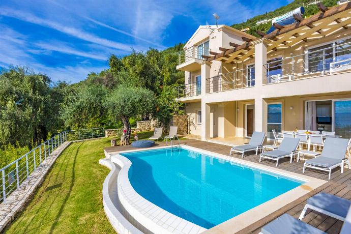  . - Villa Penelope . (Photo Gallery) }}