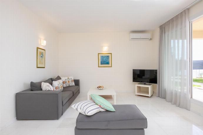  . - Villa Penelope . (Photo Gallery) }}