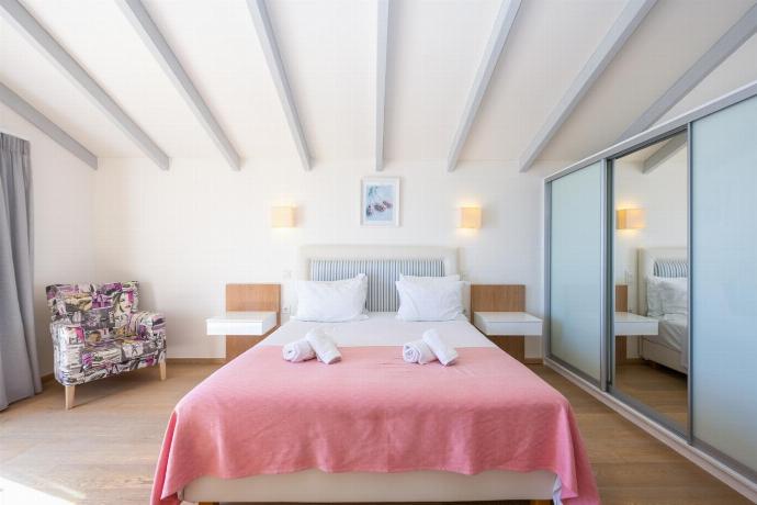  . - Villa Penelope . (Photo Gallery) }}