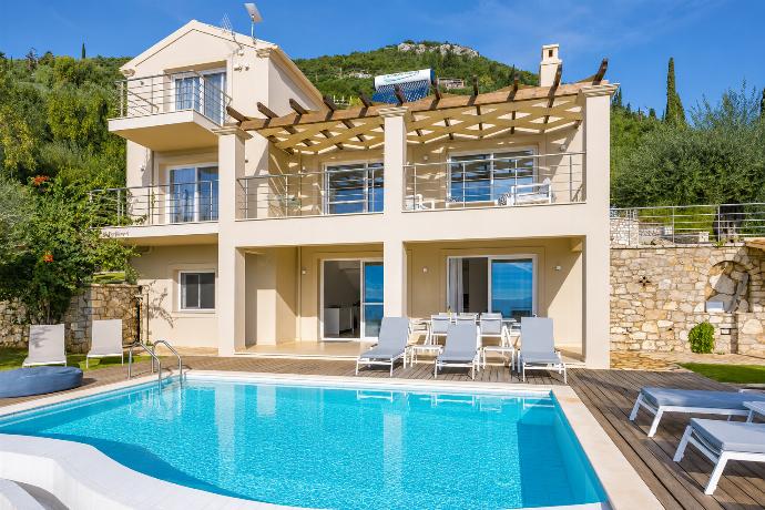 ,Beautiful villa with private pool and terrace . - Villa Penelope . (Photo Gallery) }}