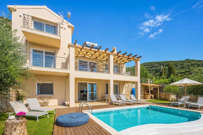 Beautiful villa with private pool and terrace . - Villa Penelope . (Photo Gallery) }}