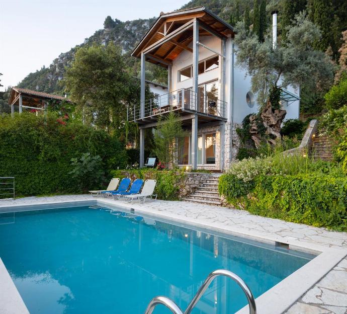 Villa Milos