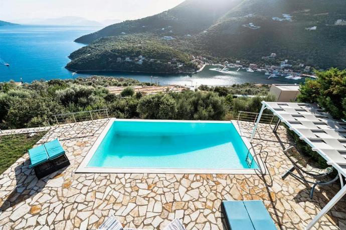  . - Villa Sapfo . (Photo Gallery) }}