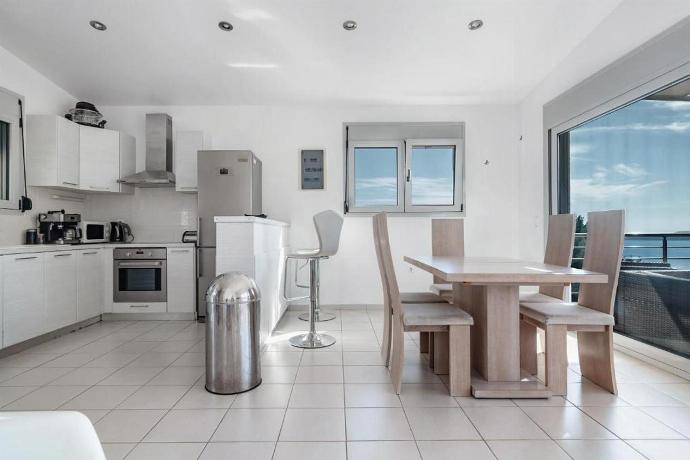  . - Villa Sapfo . (Photo Gallery) }}