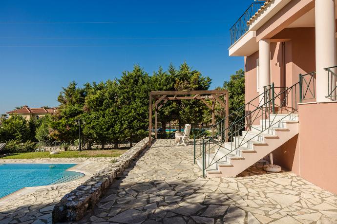  . - Ilios Kefalonia . (Photo Gallery) }}
